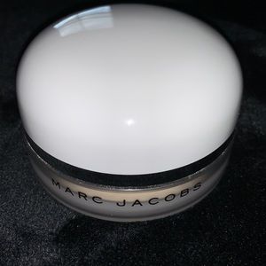 Marc Jacobs Protecting Finish Line Coconut Setting Powder